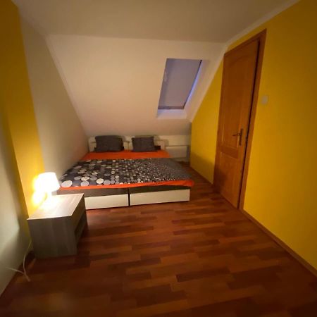 Mimi Apartman Apartment Gyula Ngoại thất bức ảnh
